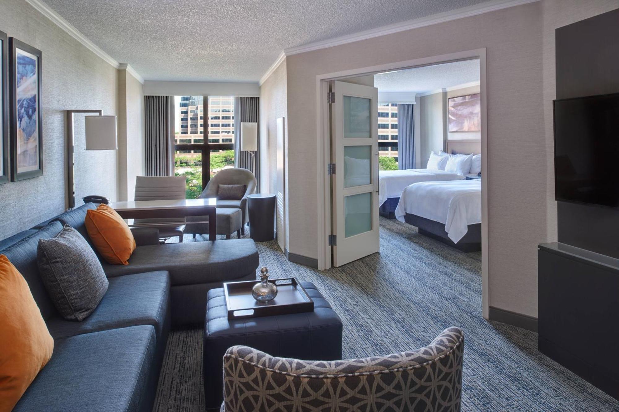 Chicago Marriott Suites O'Hare Роузмънт Екстериор снимка