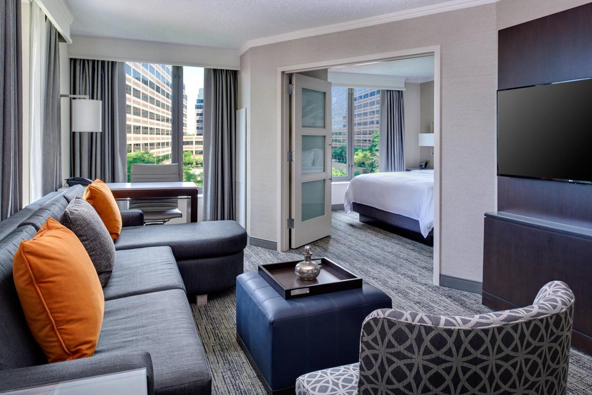Chicago Marriott Suites O'Hare Роузмънт Екстериор снимка
